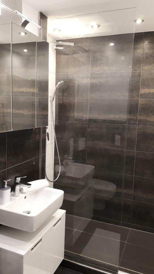 Das Platanenhaus - Ferienwohnung Am Bodensee Friedrichshafen Luaran gambar