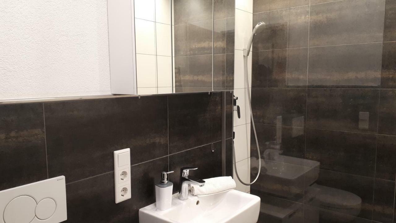 Das Platanenhaus - Ferienwohnung Am Bodensee Friedrichshafen Luaran gambar